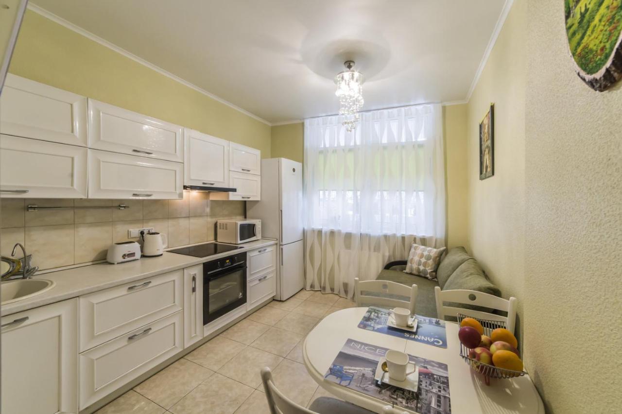 1 Поверх Ж К Паркові Озера Метро Дарниця Apartment Kiev Luaran gambar