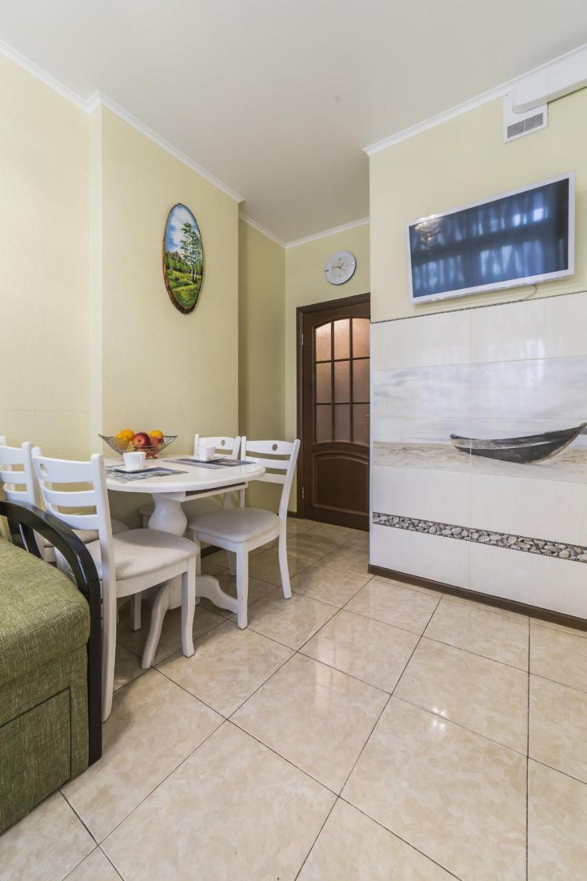 1 Поверх Ж К Паркові Озера Метро Дарниця Apartment Kiev Luaran gambar